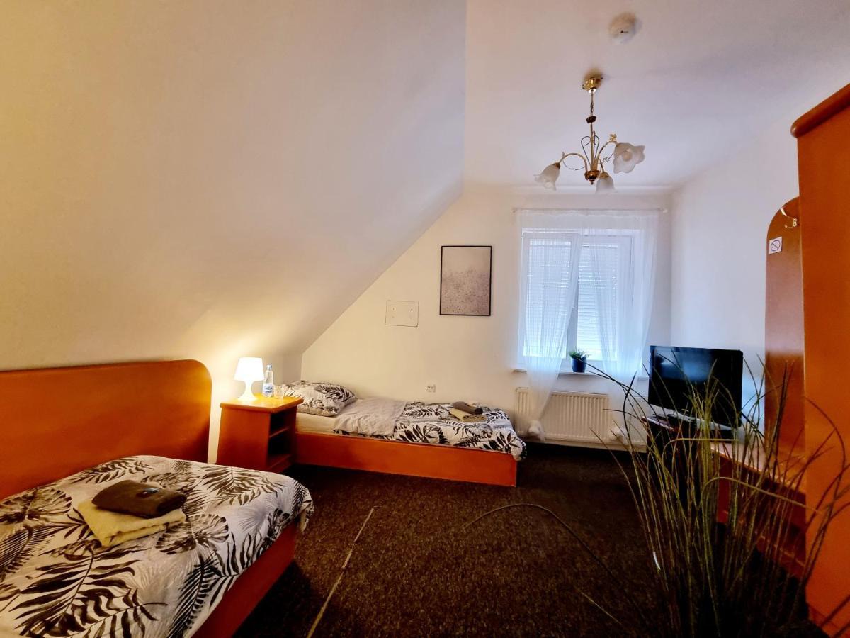 Hostel Primax Poznań Exteriör bild