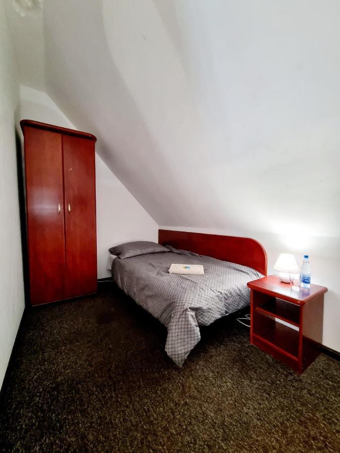 Hostel Primax Poznań Exteriör bild